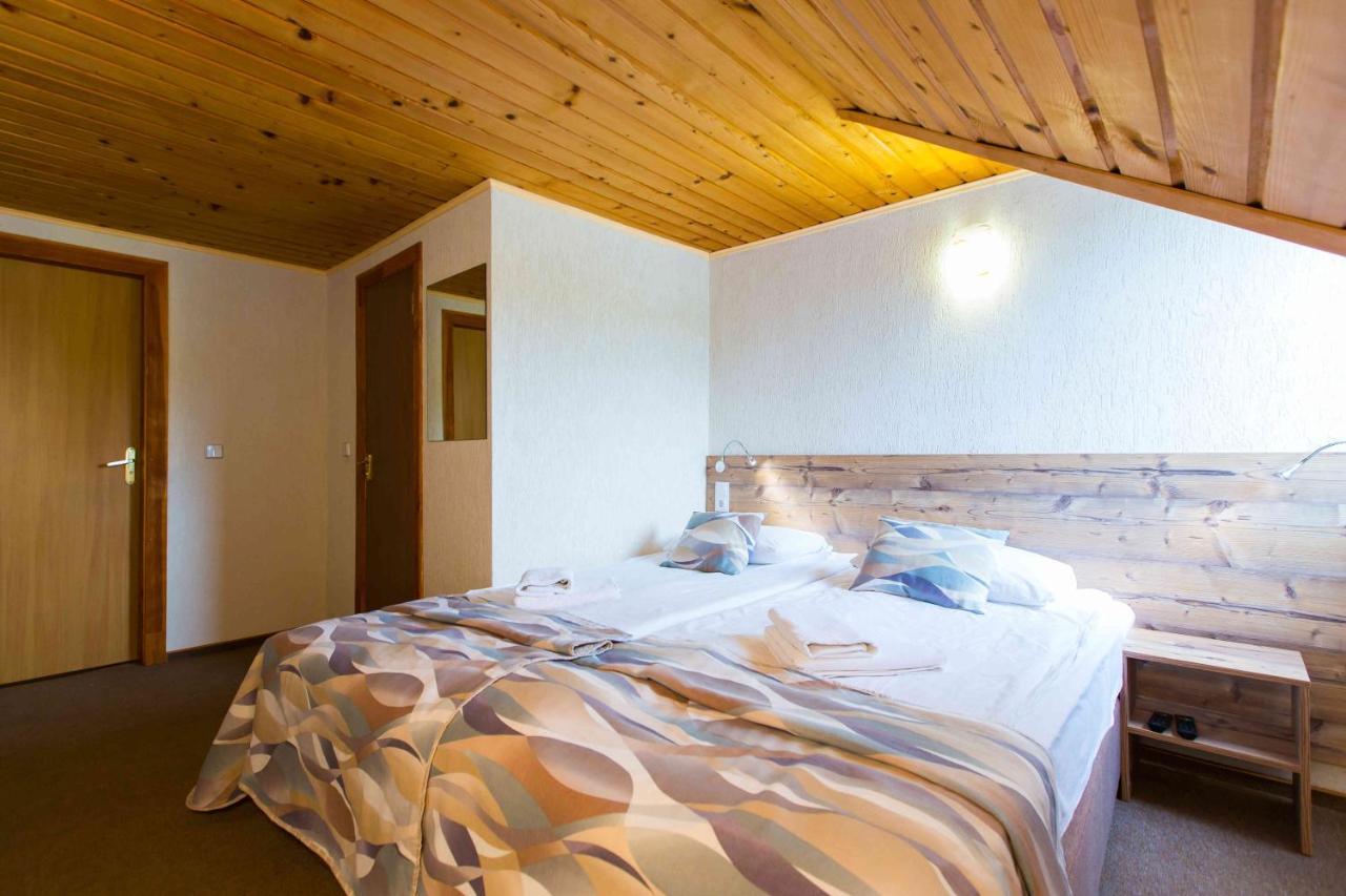 Shepilska Relax Complex Hotel Dolgoluka Exterior photo